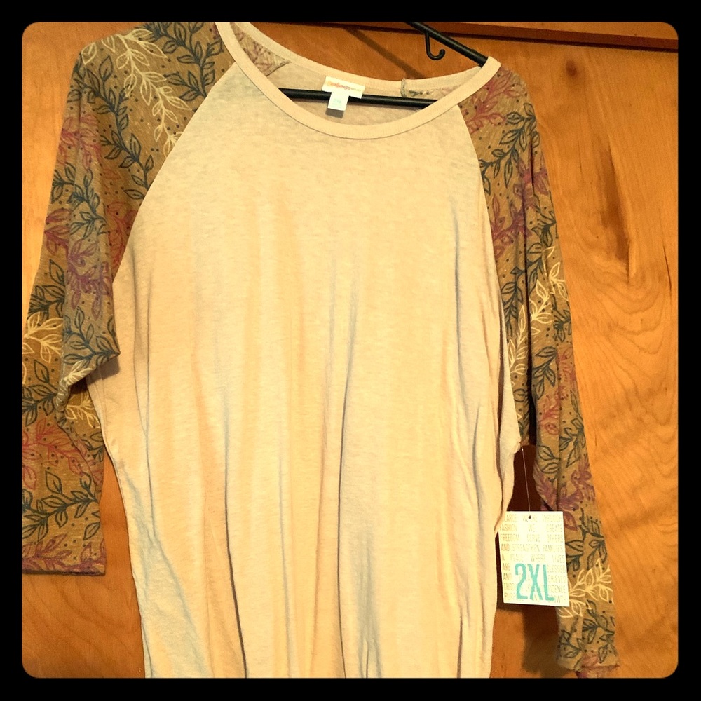 Lularoe Randy T 2xl